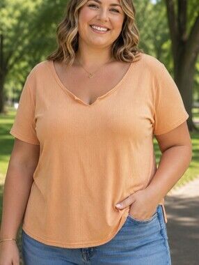 Real Essentials Peach V Neck Ribbed Top. In EUC